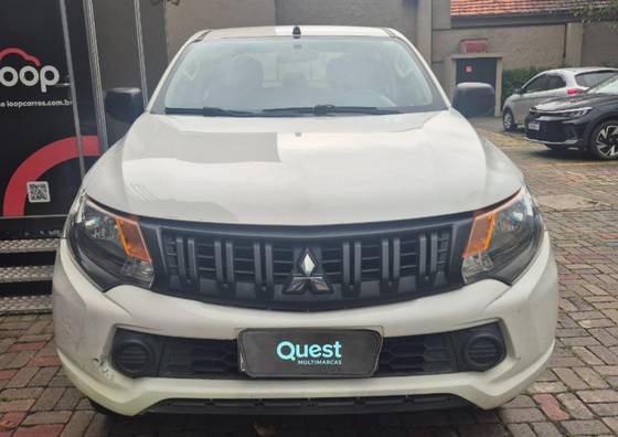 MITSUBISHI L200 TRITON 2.4 16V TURBO DIESEL SPORT GLS CD 4P 4X4 AUTOMÁTICO MITSUBISHI L200 TRITON 2.4 16V TURBO DIESEL SPORT GLS CD 4P 4X4 AUTOMÁTICO